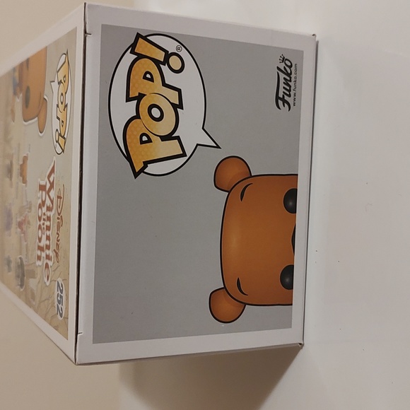Funko Pop Winnie The Pooh #252 - Picture 6 of 7
